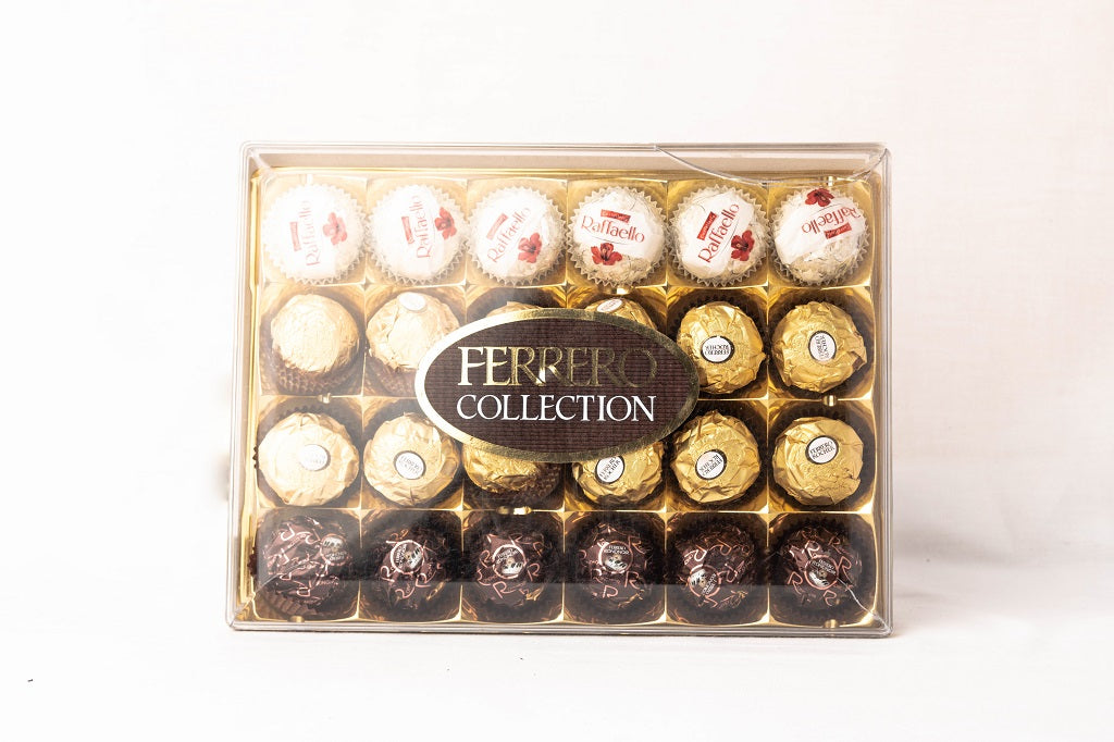 London November 2018 Ferrero Collection Rocher Premium Chocolate Sweets  Plastic – Stock Editorial Photo © DenisMArt #224288850