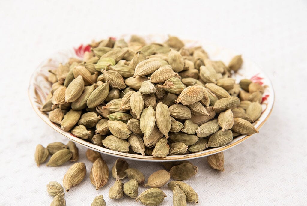 Cardamom Premium Elaichi Spices NutzHouse 